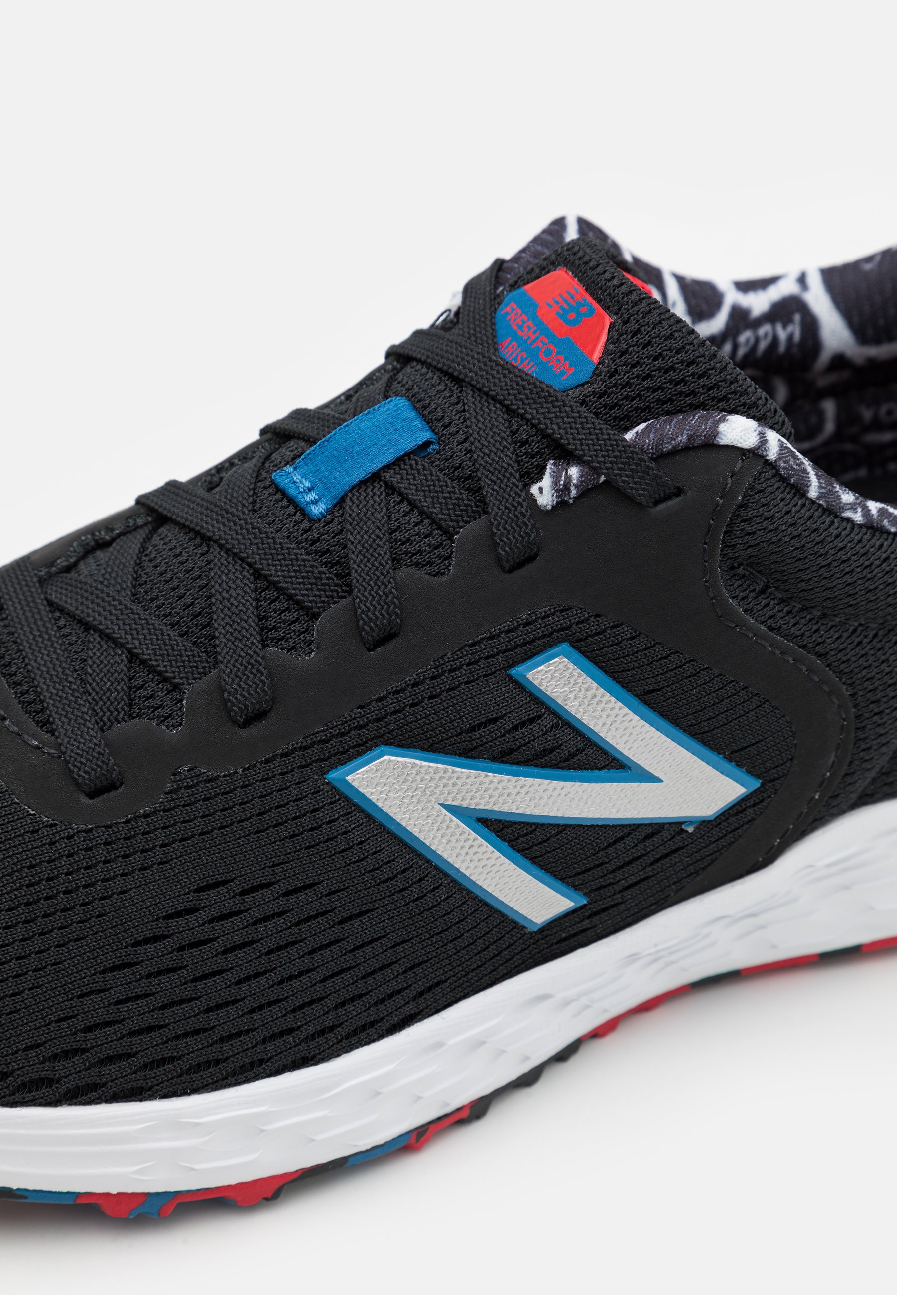 New Balance ARISHI UNISEX - Neutral running shoes - black - Zalando.co.uk