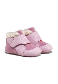 Weiche rosa Babyschuhe mit kuscheligem Innenfutter, Klettverschlüssen, die ein dezentes Tiergesichtsdesign aufweisen, und einer strukturierten Sohle für besseren Halt.