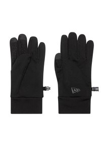 Sorte hansker laget av myk stoff, med teksturert grep på fingrene, justerbar mansjettlukking, og en logo på ermet.