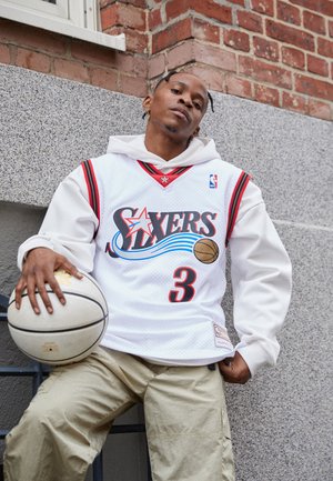 NBA ALLEN IVERSON PHILADELPHIA 76ERS SWINGMAN HOME - Klubbklær - white