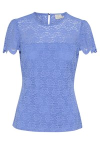 Haut en dentelle bleu clair avec motif floral, manches courtes et fermeture au dos avec ouverture en forme de goutte. Texture lisse et coupe ajustée.