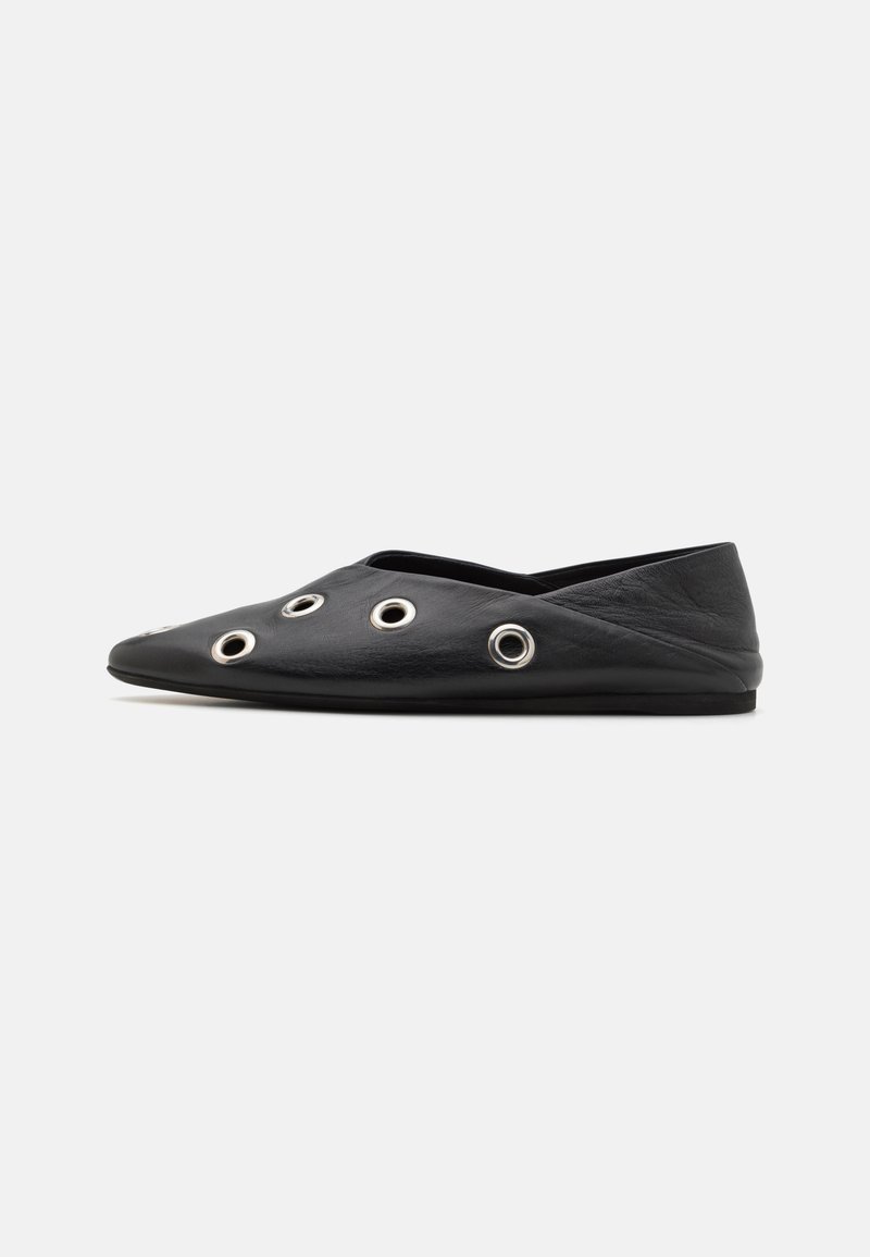 CLOSED BALLERINA - Ballerinaskor - black