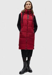 Navahoo SCHNUFFELCHEN - Weste - blood red