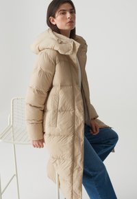 OPUS STEPP HALLINE - Manteau d'hiver - macadamia