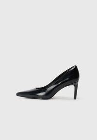 High heels - black