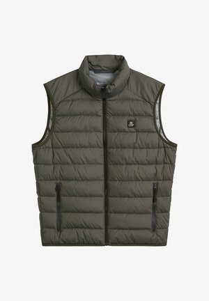 Mannenmouwloos vest in donkerolijfkleur, gewatteerd design, hoge kraag, ritssluiting aan de voorkant en twee zijritszakken. Voorzien van een logopatch.