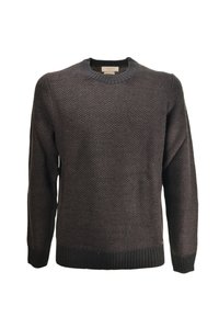 Maglione grigio scuro con trama testurizzata, scollo rotondo, polsini e orlo a coste, caratterizzato da un motivo a nido d'ape a maglia. Il materiale sembra morbido e caldo.