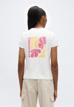 PARSONS POINT™ BACK GRAPHIC TEE - Športové tričko - white