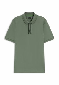Unselected, open green eighteen