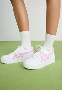 JAPAN S PF - Joggesko - white/rose water