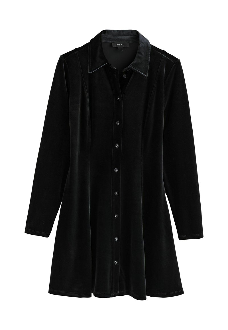 Schwarzes Samthemdkleid mit langen Ärmeln, Knopfverschluss auf der Vorderseite und einem spitzen Kragen mit subtiler Textur und Glanz.