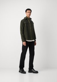 INDICODE JEANS Cămașă - mottled olive