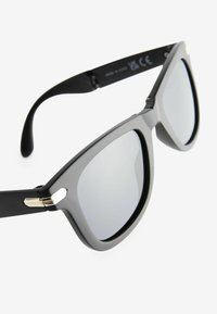 Next FOLDABLE PREPPY  - Aurinkolasit - black