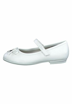 Chaussure Mary Jane en cuir blanc avec un bout rond, un petit détail en forme de nœud et une sangle ajustable sur le coup de pied. Talon plat bas.