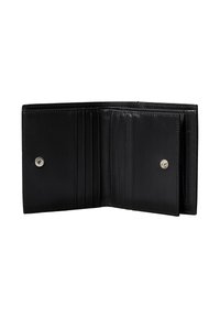 Sort læderpung med flere kortlommer, en trykknaplukning og en glat tekstur. Åben form afslører opbevaringsrum indeni.