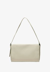 Unselected, white