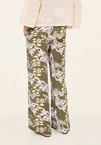 Odd Molly FRIZZANTE - Auduma bikses - deep green
