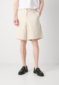 Les Deux JOHNNY CASUAL - Šortky - ivory