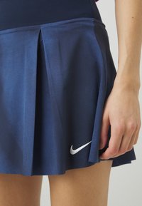 Nike Performance Sportszoknya - mystic navy/white