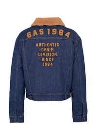 Giacca di jeans con colletto in ecopelliccia marrone, caratterizzata da testo ricamato "GAS 1984" e "AUTHENTIC DENIM DIVISION SINCE 1984" sul retro.