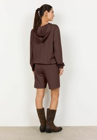 Thumbnail Image 3