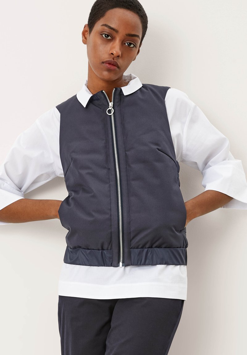 Damen Leichte Jacken | s.Oliver BLACK LABEL Weste blue/dunkelblau - XI34217 Damen Leichte Jacken | s.Oliver BLACK LABEL Weste blue/dunkelblau - XI34217