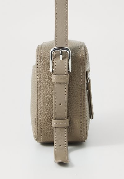 Tiger of Sweden KIVA UNISEX - Håndveske - grey brown