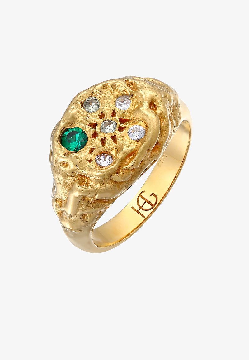 Guld ring med et intrikat tekstureret design, der har en smaragd og fem klare sten indsat i et blomstermønster. Graveret logo på ringbåndet.