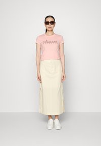 Armani Exchange T-shirt estampada - rose shade
