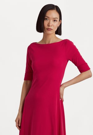 MUNZIE ELBOW SLEEVE DAY DRESS - Robe en jersey - classic red