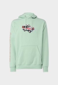 Mintově zelená mikina s kapucí a předním potiskem hračkářského auta. Obsahuje klokaní kapsu a červený text "Land Cruiser" na levém rukávu.