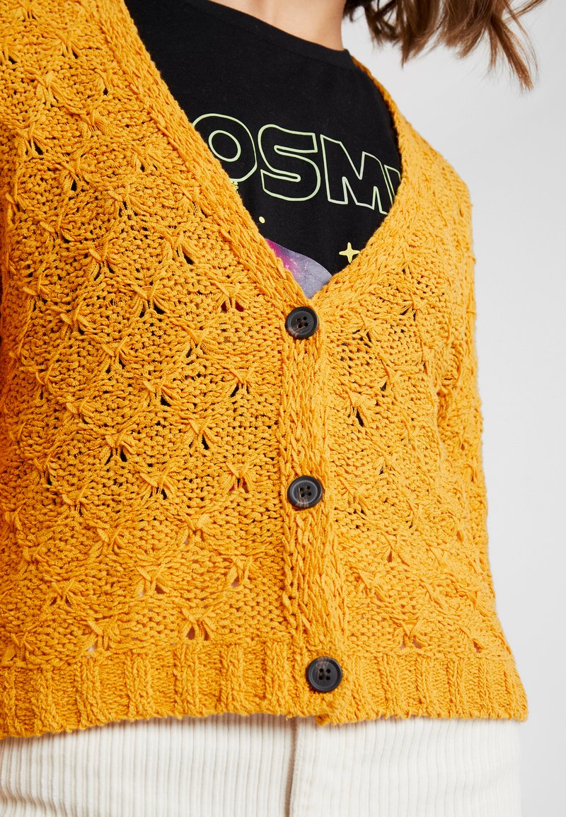 American Eagle Cropped Femme Stitch Cardigan Gilet Mustard Moutarde Zalando Fr