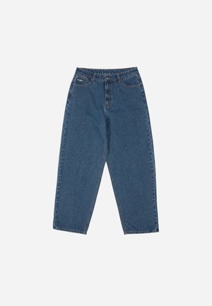 Jeans din denim albastru cu o croială relaxată, talie înaltă, design cu cinci buzunare și accente cusute. Dispune de un sistem de închidere cu buton și fermoar.