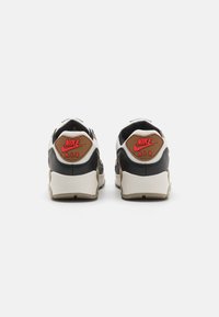 Nike Sportswear AIR MAX 90 - Tenisice - phantom/light british tan/black/fire red/khaki/sail