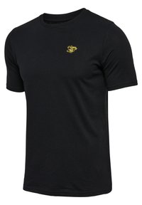 Svart bomulls-T-shirt med korta ärmar och rund halsringning. Har en liten gul broderad design på bröstet. Mjuk textur.