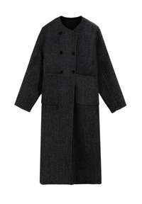 Lungo cappotto in lana spina di pesce nero e grigio, con bottoni doppiopetto, due tasche frontali e scollo rotondo.