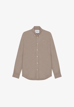 Beige overhemd met knopen, gemaakt van zachte stof, met een klassieke kraag, lange mouwen en een klein geborduurd logo op de borst.