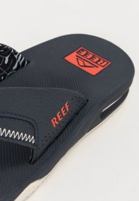 Thumbnail Image 6