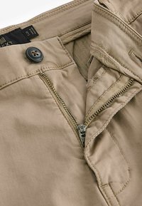 Next REGULAR FIT - Shorts - stone
