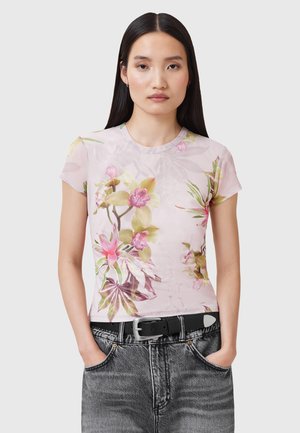 Blumiges Kurzarm-T-Shirt in Hellrosa mit lebhaften Orchideen- und Blattmotiven. Glattes Material und Rundhalsausschnitt.