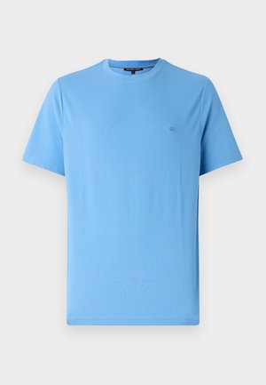 T-shirt en coton bleu clair avec un col rond, des manches courtes et un petit logo brodé sur la poitrine. Texture lisse, coupe décontractée.