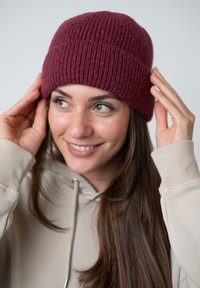 Bavarian Caps Beanie - dunkelrot