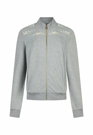 Giacca grigia con zip realizzata in un tessuto morbido, caratterizzata da accenti decorativi in perle bianche sulle spalle e un orlo e polsini a costine.