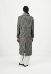 DRYKORN AISBY - Cappotto classico - black
