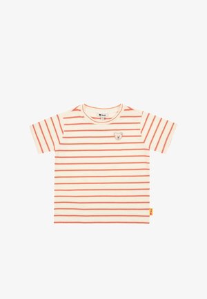 Camiseta de manga corta a rayas en crema y coral, con un parche en forma de oso en el pecho. Tejido suave de algodón con un corte relajado.