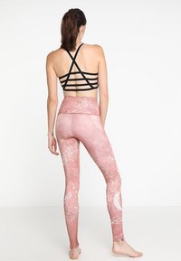 Onzie Tights - metallic red