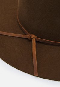 Brixton WESLEY FEDORA UNISEX - Kalap - coffee