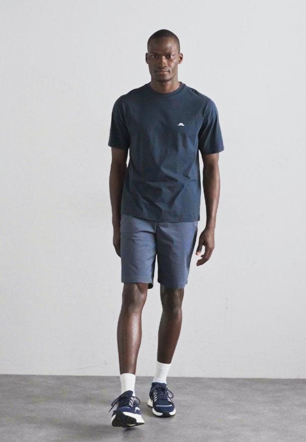 SHANE CLOUD  - Shorts4