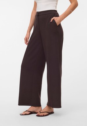 Vero Moda, VMBELLIS MW WIDE PANT NOOS - Панталони - chocolate torte
