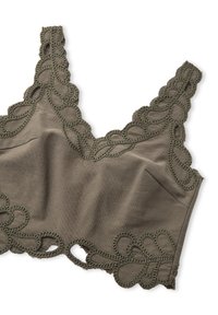 Bralette verde oliva con ampio bordo in pizzo floreale, caratterizzato da un tessuto testurizzato e dettagli di taglio eleganti all'orlo e al collo.
